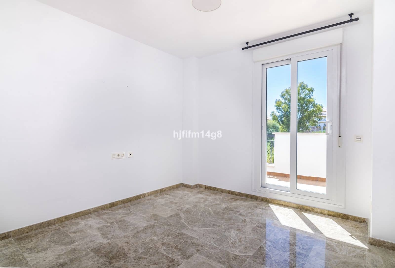 3 sovrum Hus till salu i Nueva Andalucia med pool garage - 575 000 € (Ref: 8395898)