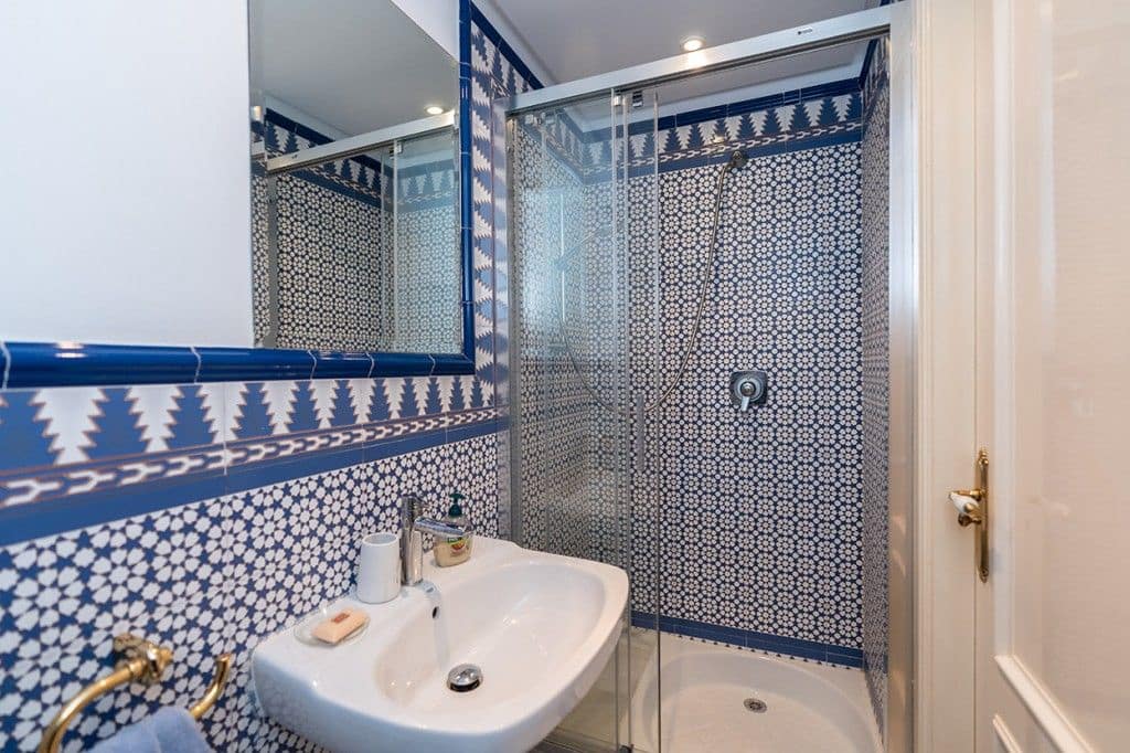 3 soverom Strandleiligheter til salgs i Elviria med svømmebasseng garasje - € 895 000 (Ref: 8395934)