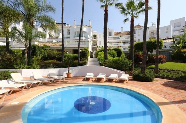 3 sovrum Strandlägenhet till salu i Elviria, Marbella med pool garage - 895 000 € (Ref: 8395934)