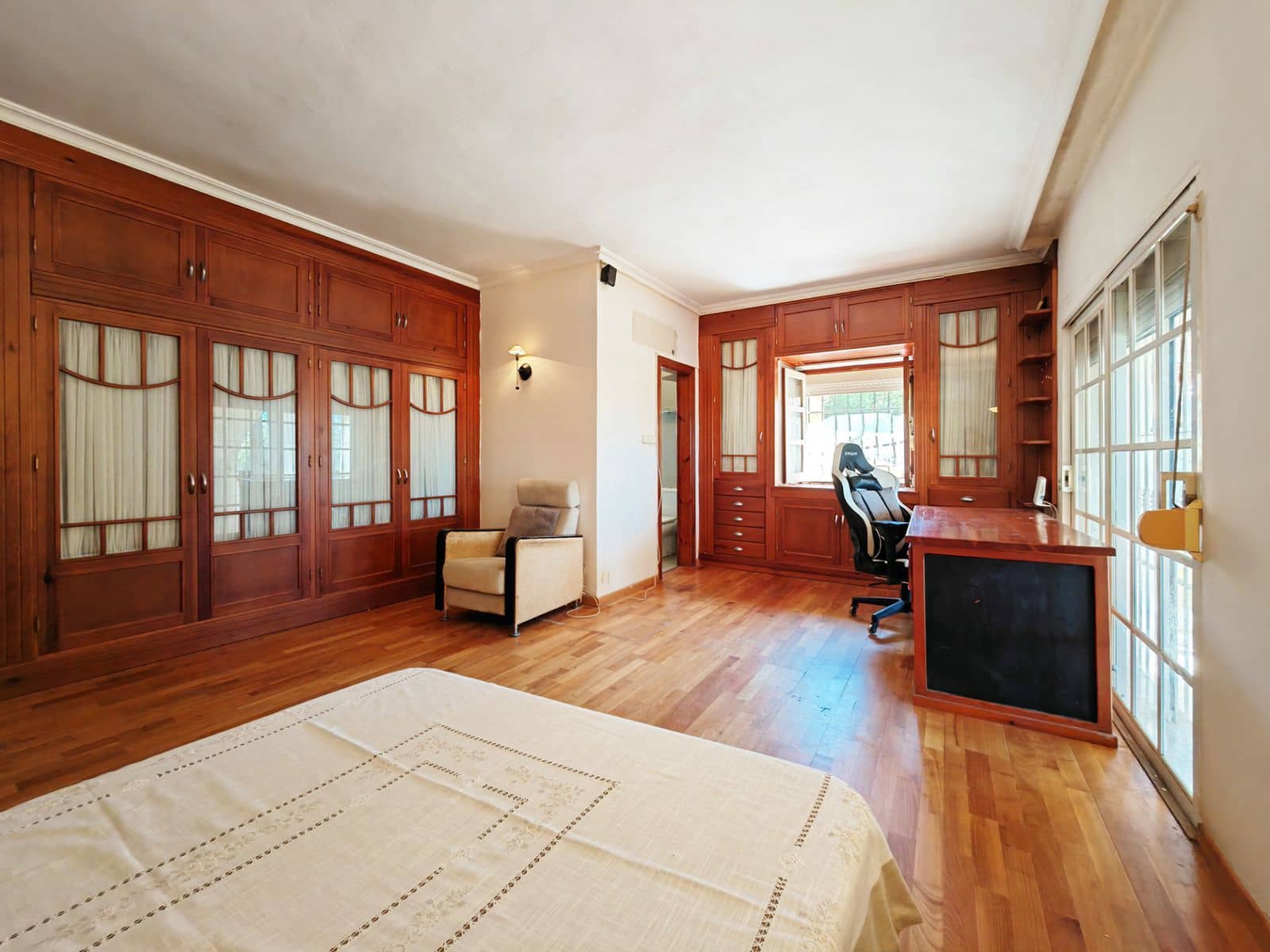 4 soveværelse Villa til salg i Mijas Costa med swimmingpool garage - € 950.000 (Ref: 8397800)