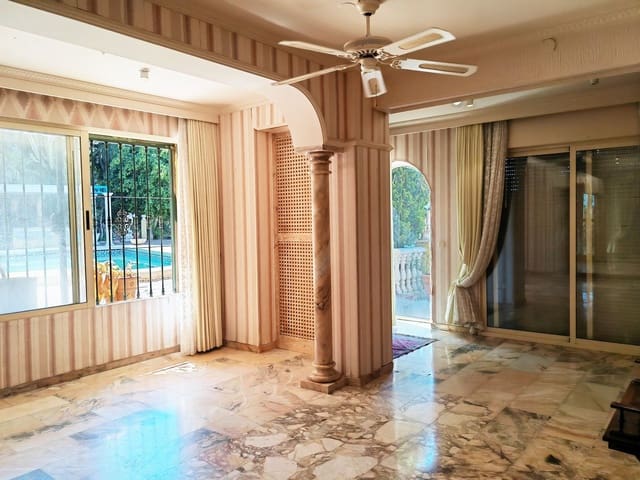 4 soveværelse Villa til salg i Mijas Costa, Mijas med swimmingpool garage - € 950.000 (Ref: 8397800)