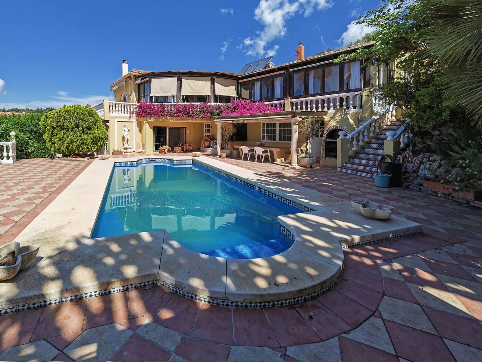 4 soveværelse Villa til salg i Mijas Costa med swimmingpool garage - € 950.000 (Ref: 8397800)