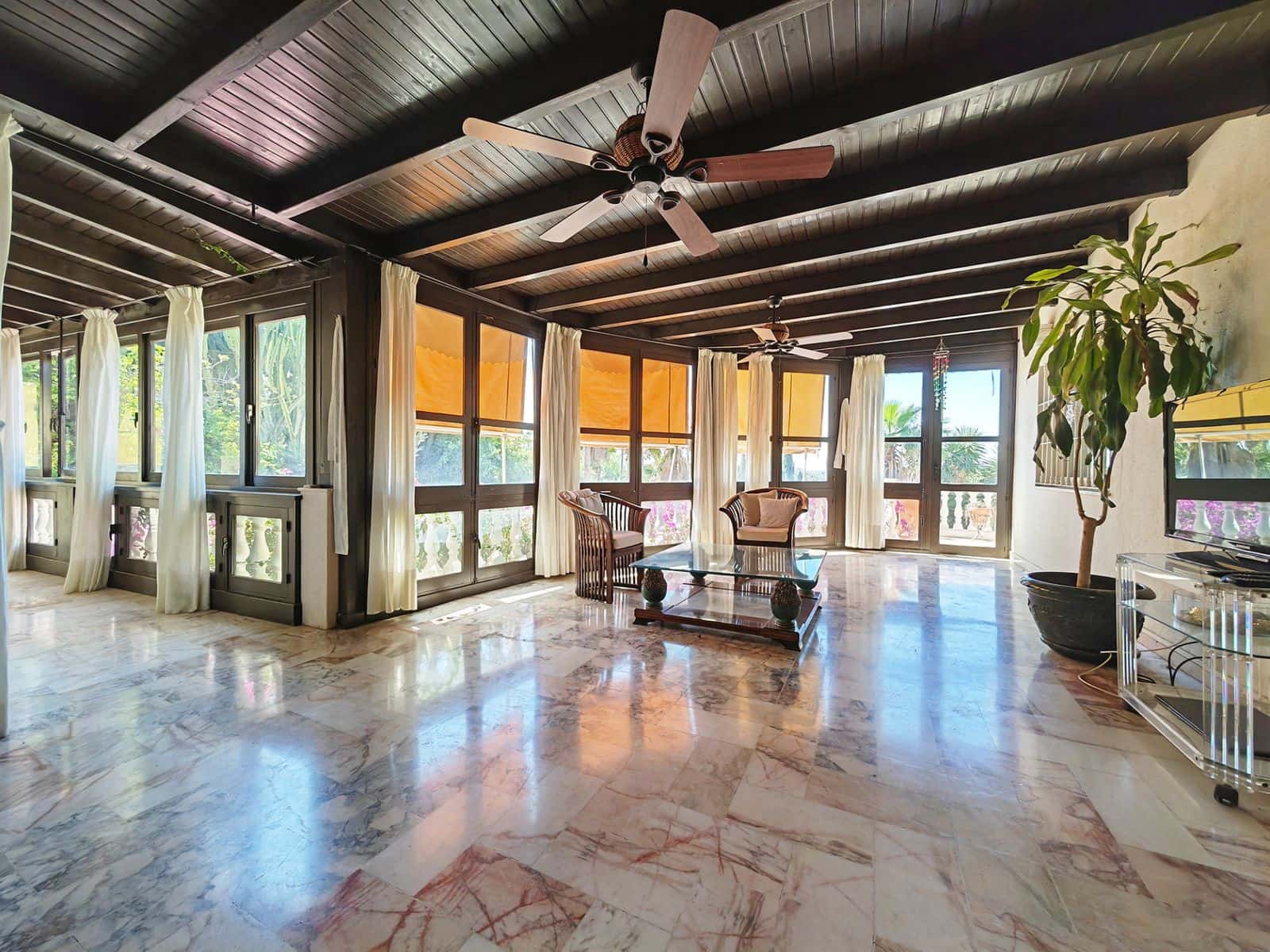 4 soveværelse Villa til salg i Mijas Costa med swimmingpool garage - € 950.000 (Ref: 8397800)