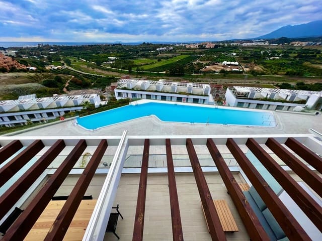 3 soverom Penthouse til salgs i Cancelada, Estepona med svømmebasseng garasje - € 650 000 (Ref: 8402445)