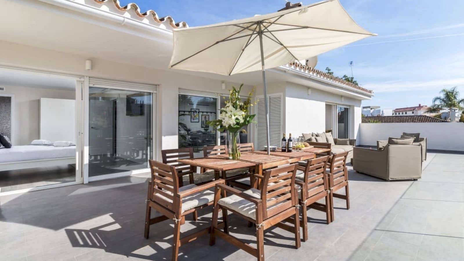 5 soveværelse Villa til salg i Nueva Andalucia med swimmingpool garage - € 1.399.000 (Ref: 8420392)