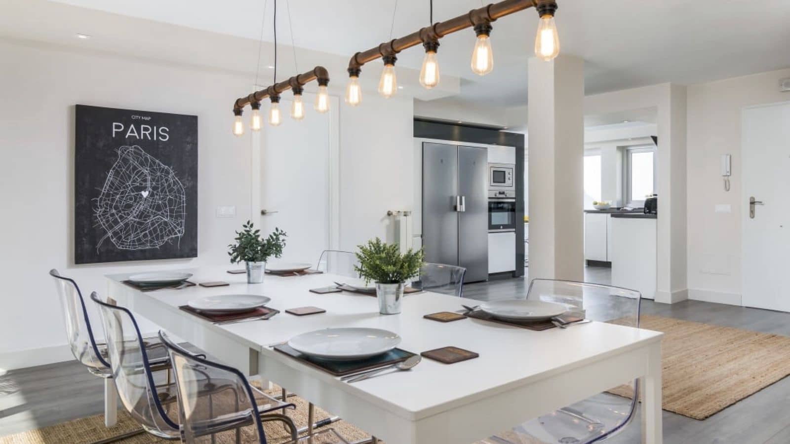 5 soveværelse Villa til salg i Nueva Andalucia med swimmingpool garage - € 1.399.000 (Ref: 8420392)