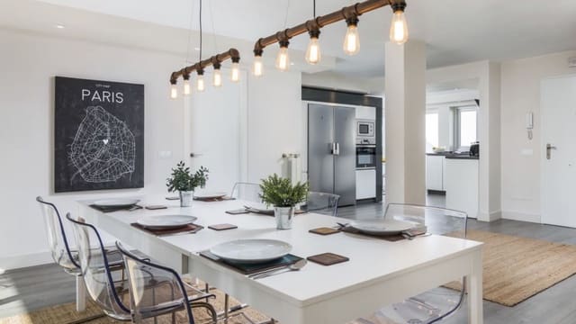 5 soveværelse Villa til salg i Nueva Andalucia, Marbella med swimmingpool garage - € 1.399.000 (Ref: 8420392)