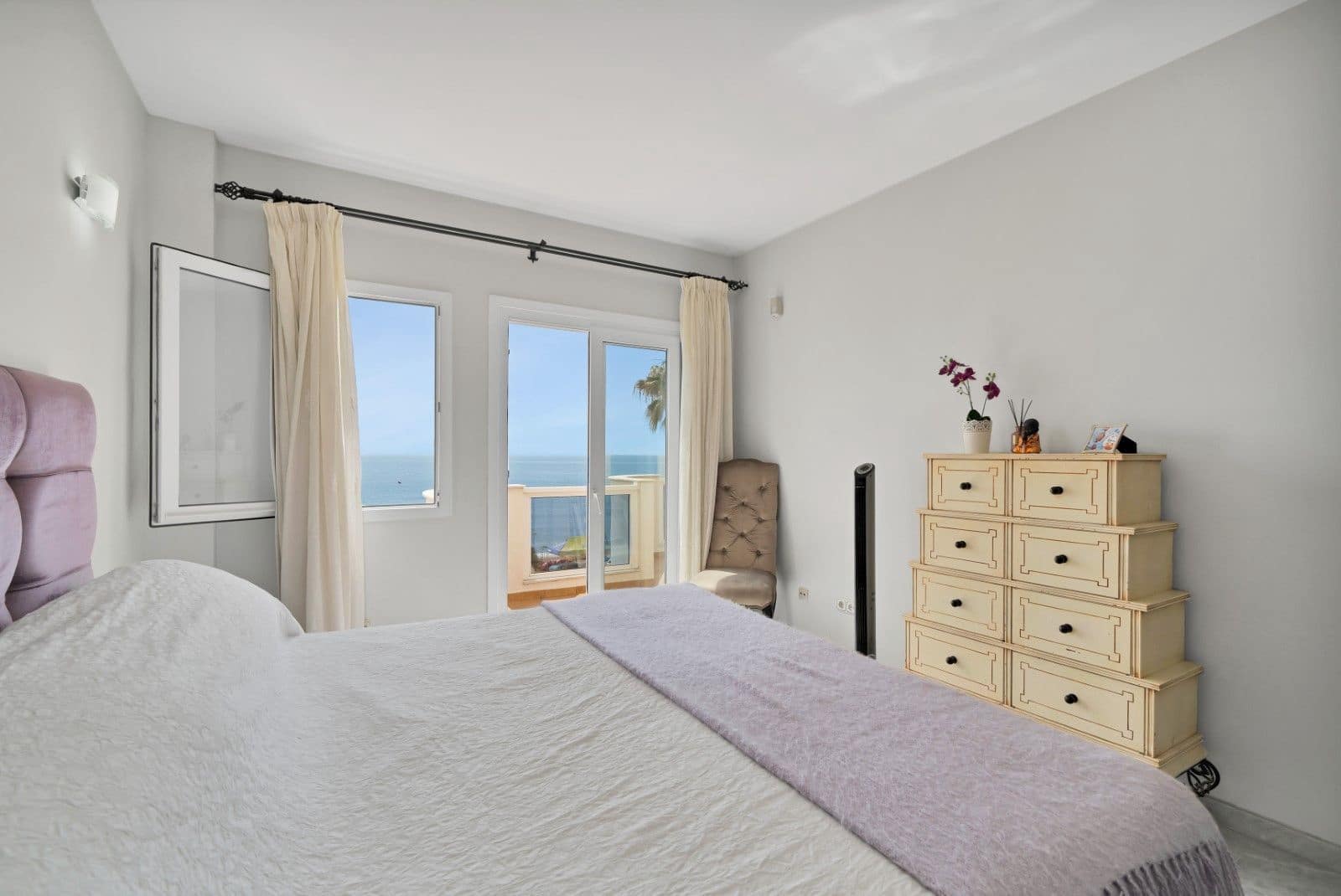 3 soveværelse Penthouse til salg i La Cala de Mijas med swimmingpool garage - € 1.400.000 (Ref: 8422416)