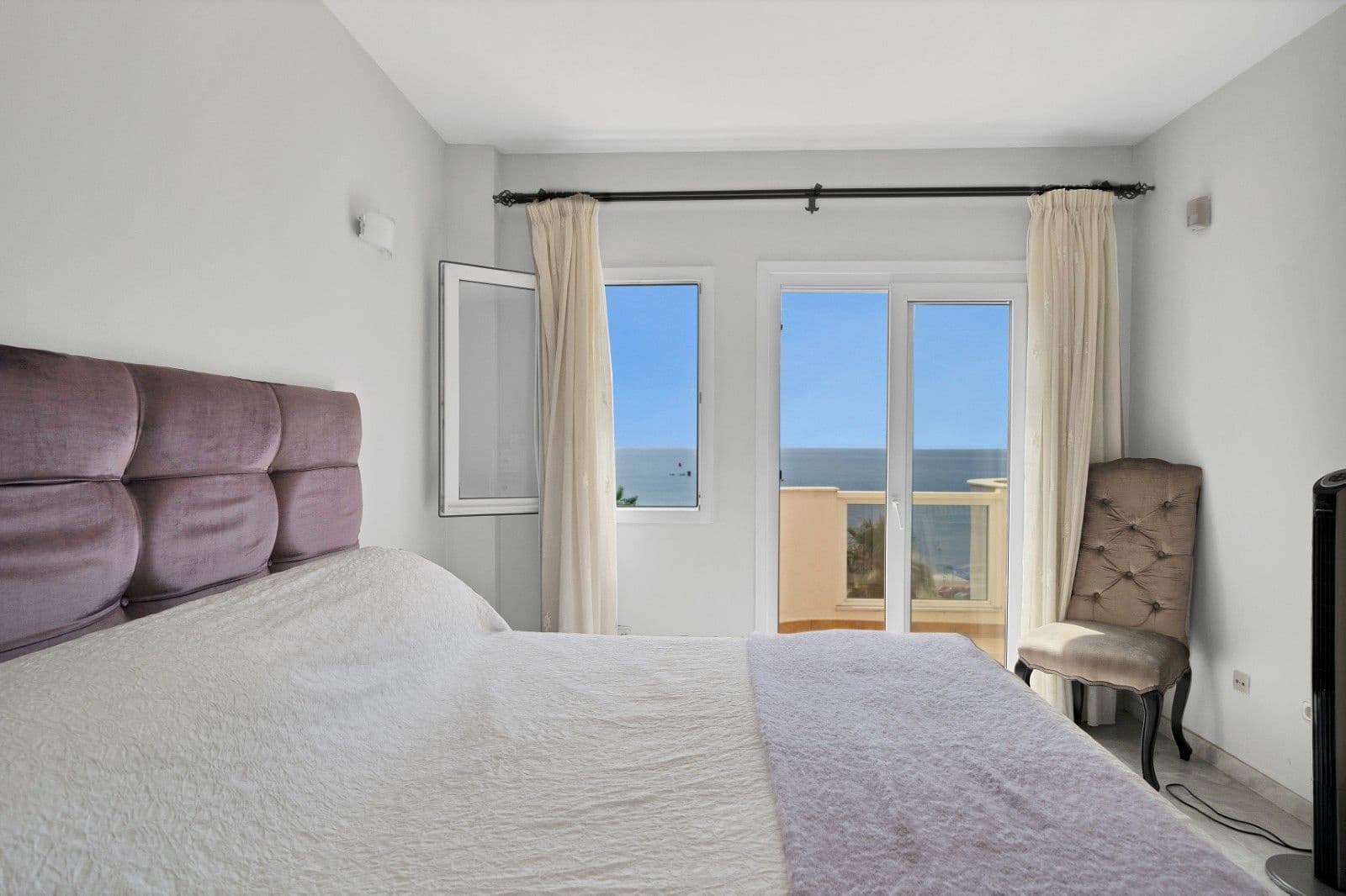 3 soveværelse Penthouse til salg i La Cala de Mijas med swimmingpool garage - € 1.400.000 (Ref: 8422416)