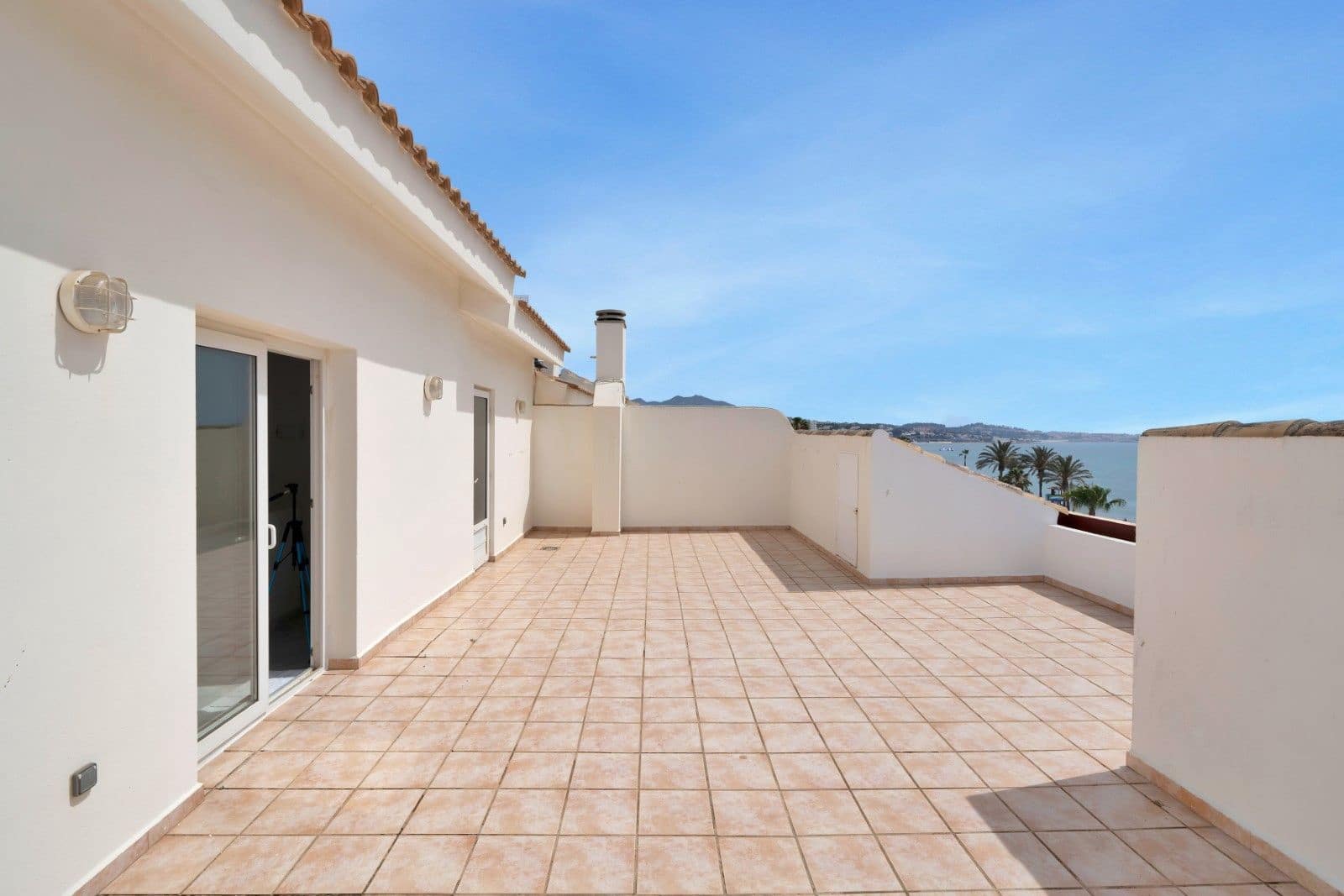 3 soveværelse Penthouse til salg i La Cala de Mijas med swimmingpool garage - € 1.400.000 (Ref: 8422416)