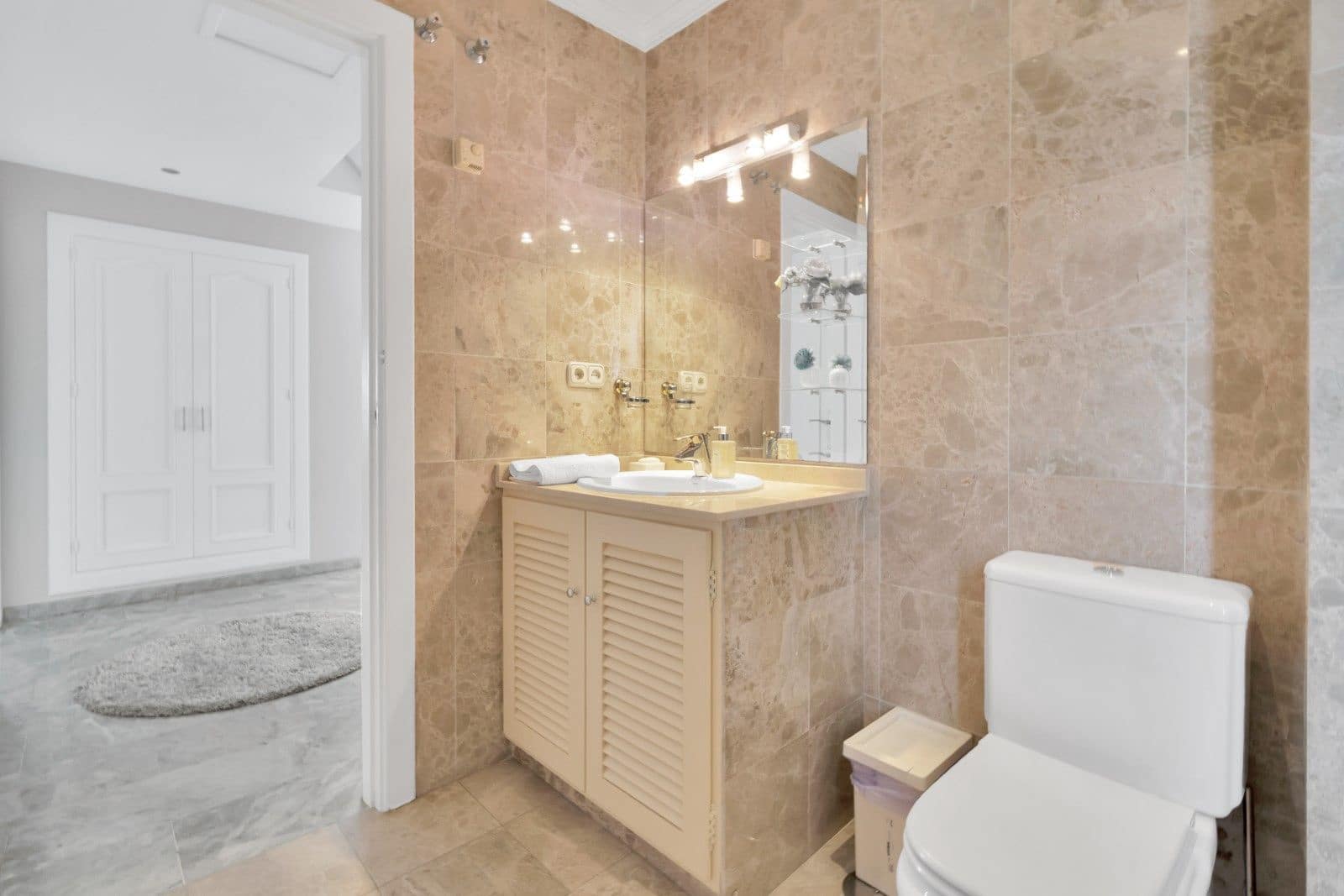 3 soveværelse Penthouse til salg i La Cala de Mijas med swimmingpool garage - € 1.400.000 (Ref: 8422416)