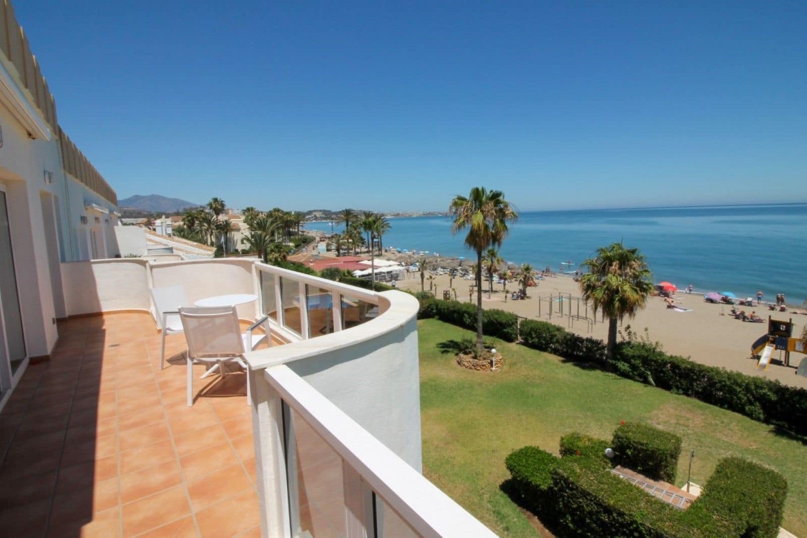 3 soveværelse Penthouse til salg i La Cala de Mijas med swimmingpool garage - € 1.400.000 (Ref: 8422416)