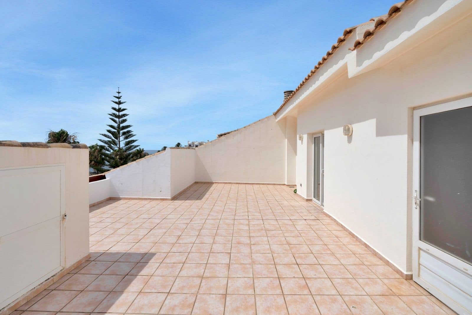 3 soveværelse Penthouse til salg i La Cala de Mijas med swimmingpool garage - € 1.400.000 (Ref: 8422416)