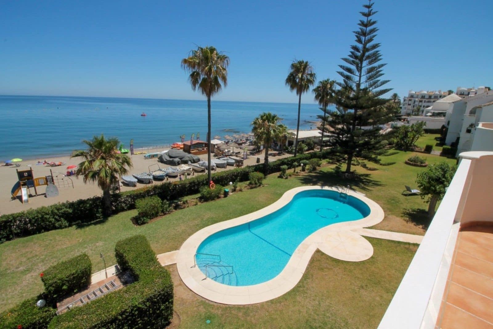 3 soveværelse Penthouse til salg i La Cala de Mijas med swimmingpool garage - € 1.400.000 (Ref: 8422416)