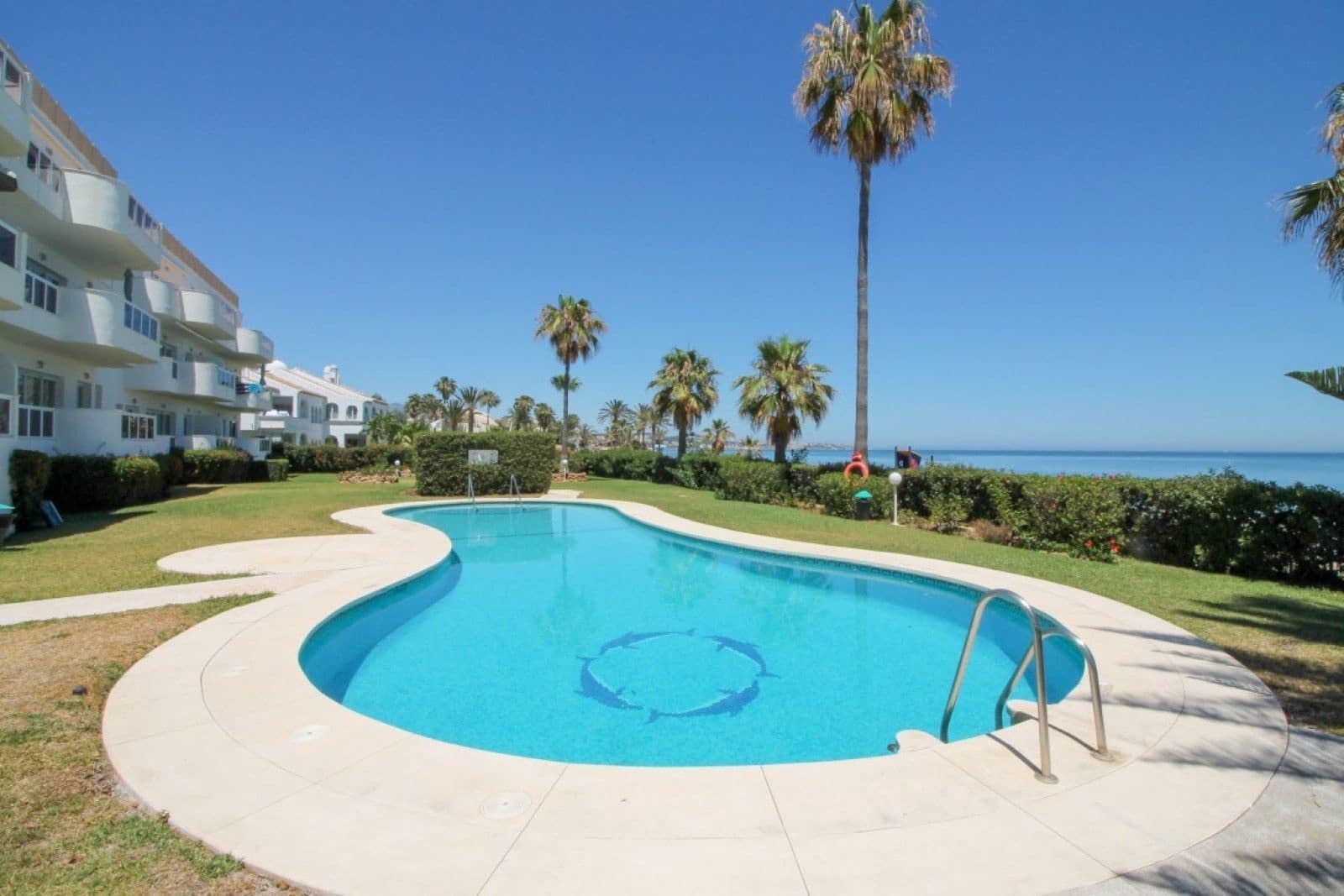 3 soveværelse Penthouse til salg i La Cala de Mijas med swimmingpool garage - € 1.400.000 (Ref: 8422416)