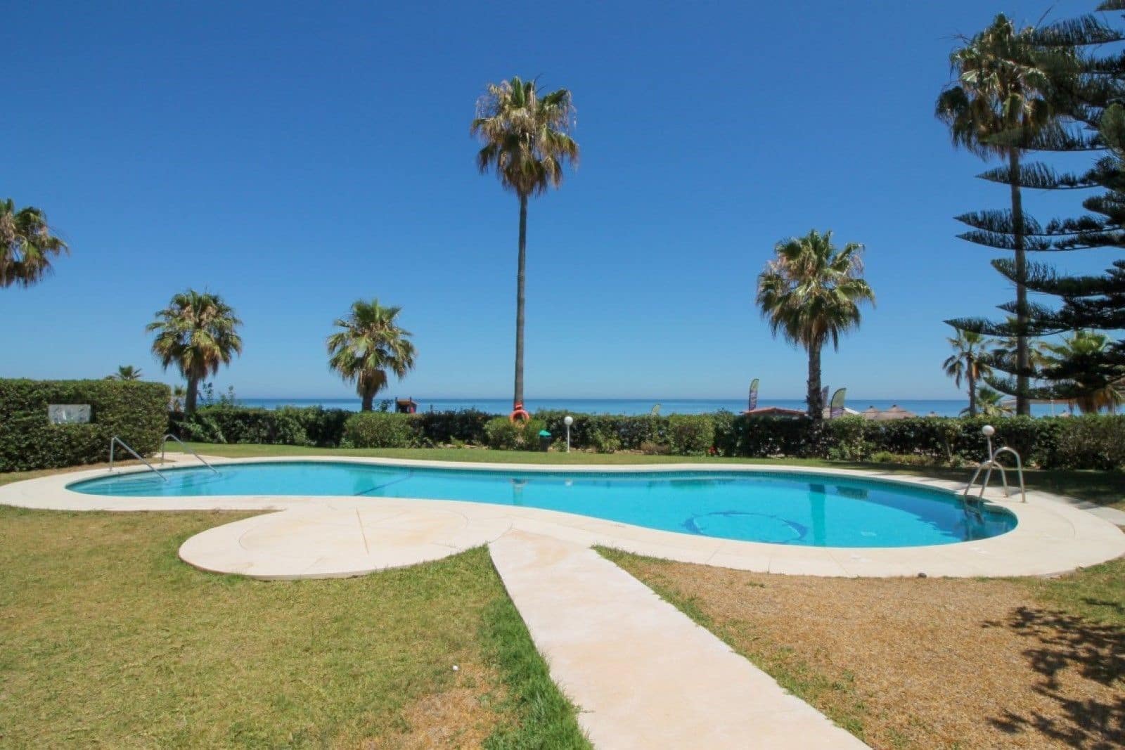 3 soveværelse Penthouse til salg i La Cala de Mijas med swimmingpool garage - € 1.400.000 (Ref: 8422416)