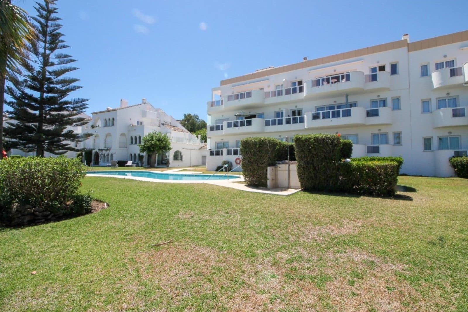 3 soveværelse Penthouse til salg i La Cala de Mijas med swimmingpool garage - € 1.400.000 (Ref: 8422416)