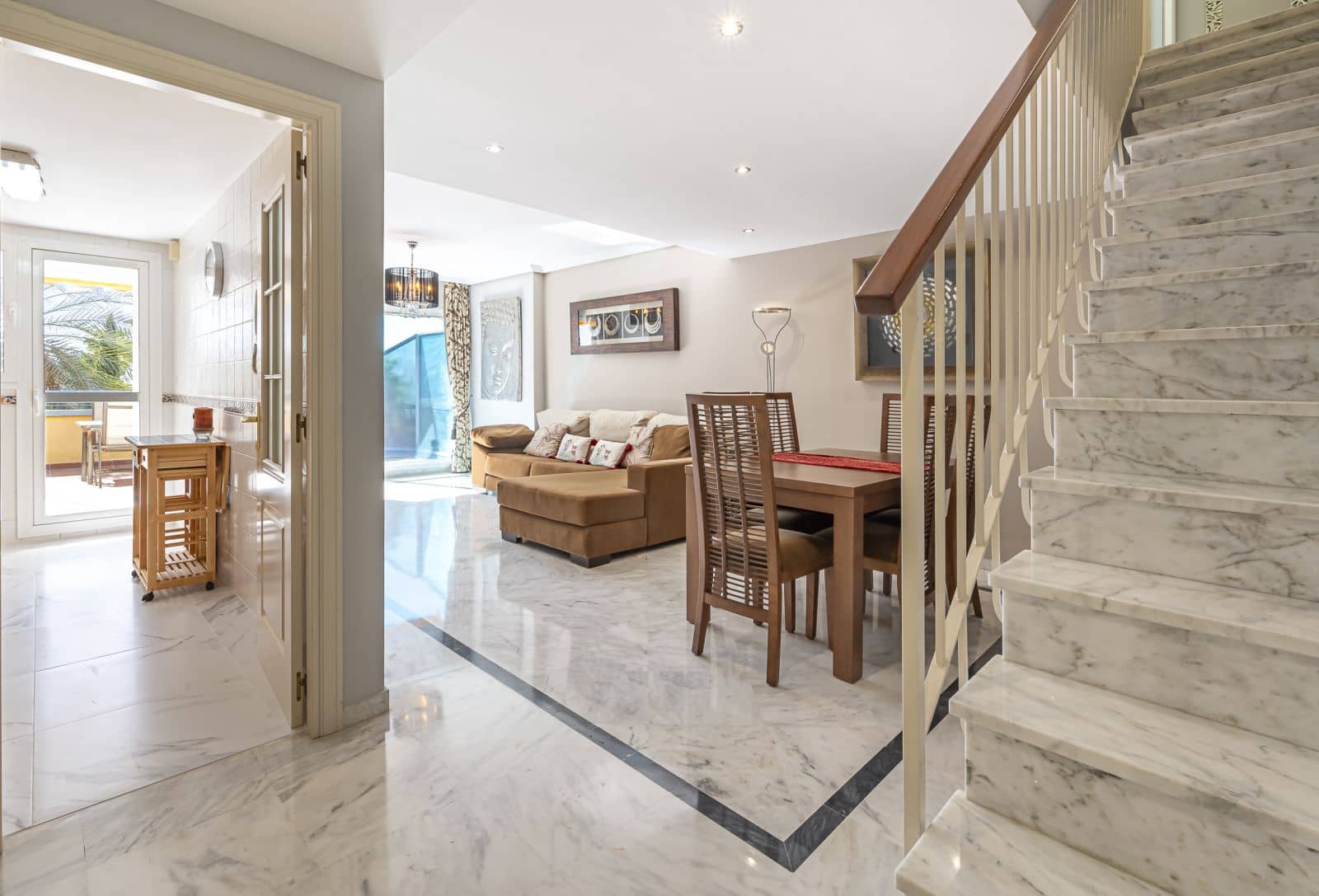 3 soveværelse Lejlighed til salg i Bahia de Marbella med swimmingpool garage - € 699.000 (Ref: 8422422)