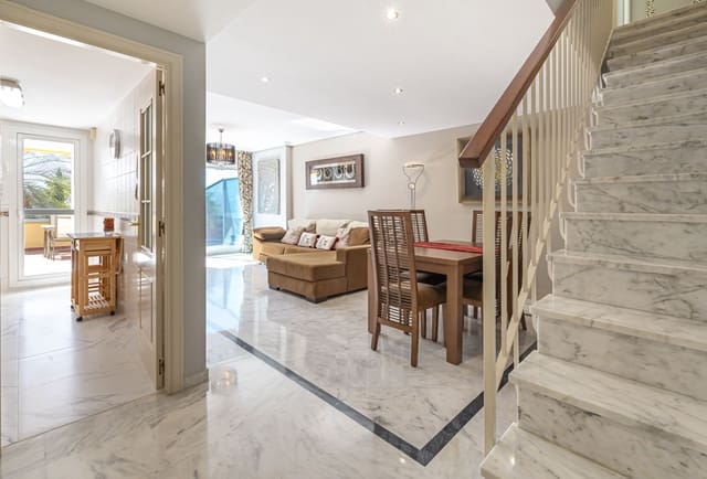 3 soverom Leilighet til salgs i Bahía de Marbella, Marbella med svømmebasseng garasje - € 699 000 (Ref: 8422422)