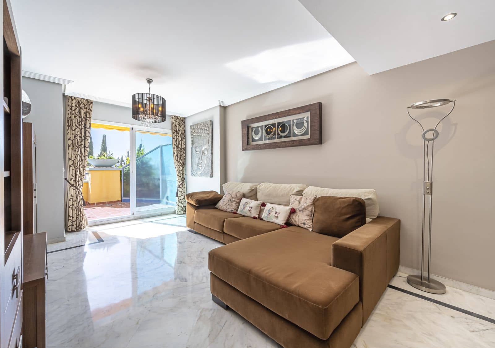 3 soveværelse Lejlighed til salg i Bahia de Marbella med swimmingpool garage - € 699.000 (Ref: 8422422)