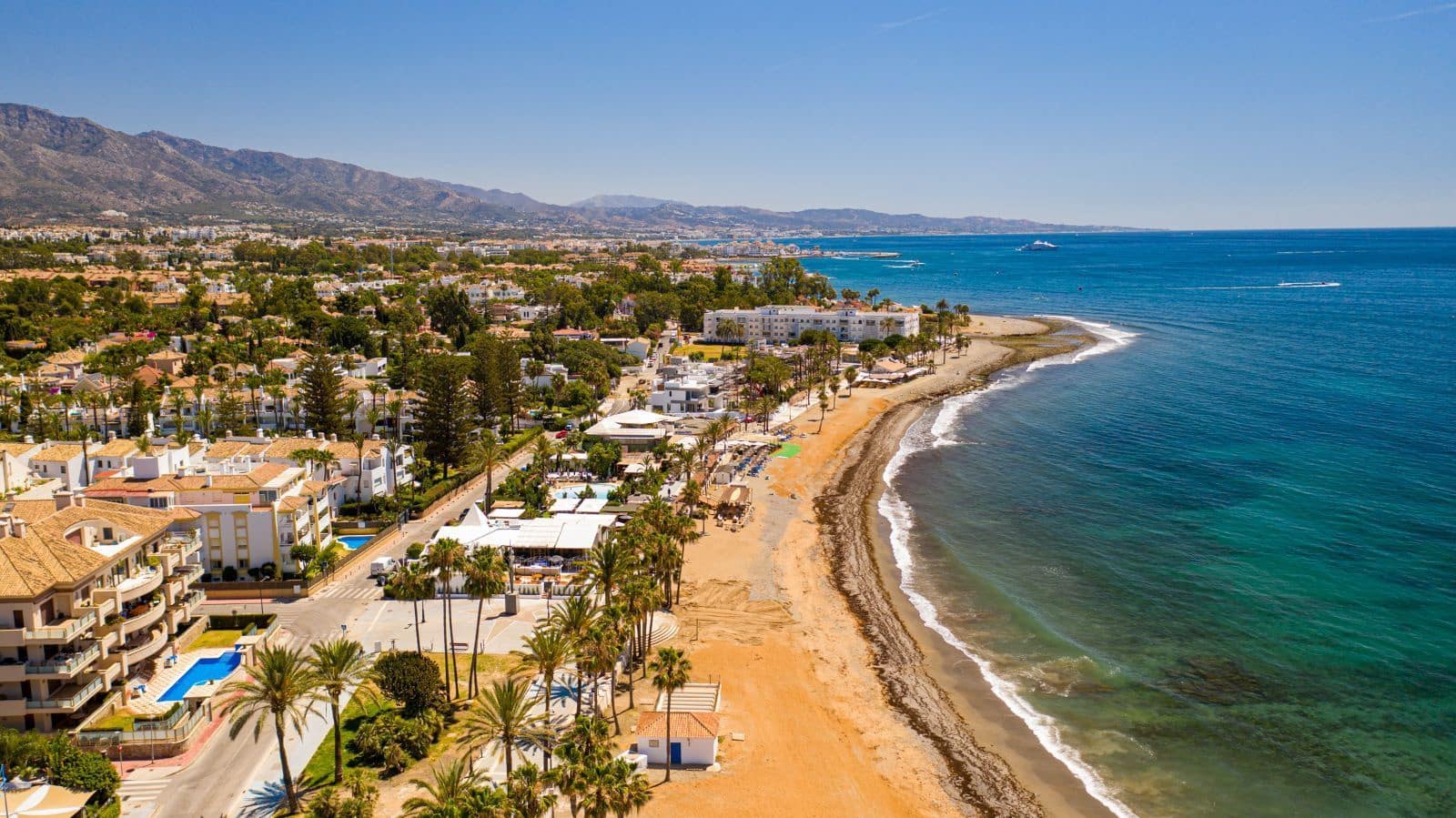 2 soveværelse Lejlighed til salg i San Pedro de Alcantara med swimmingpool garage - € 725.000 (Ref: 8422500)