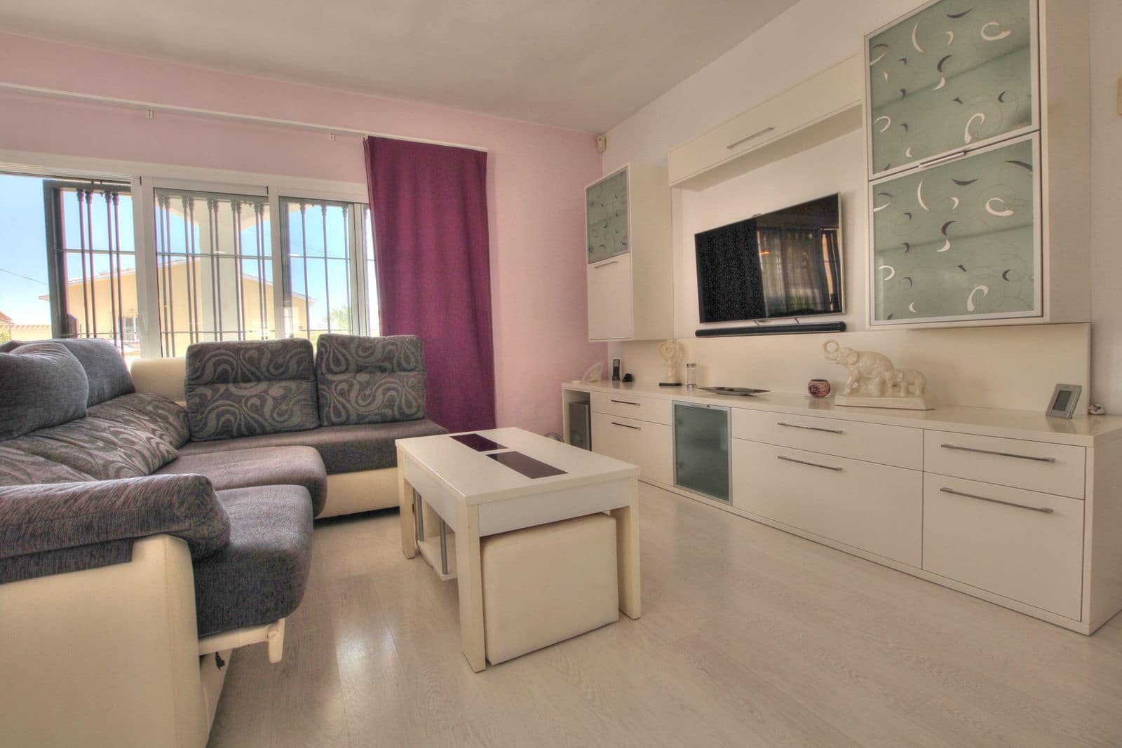 4 soveværelse Villa til salg i Mijas Costa med swimmingpool garage - € 599.950 (Ref: 8451530)