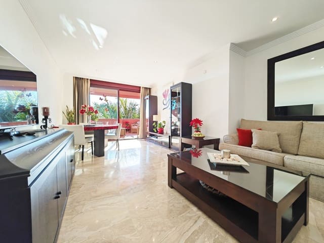 2 slaapkamer Appartement te koop in Estepona met zwembad garage - € 465.000 (Ref: 8469414)