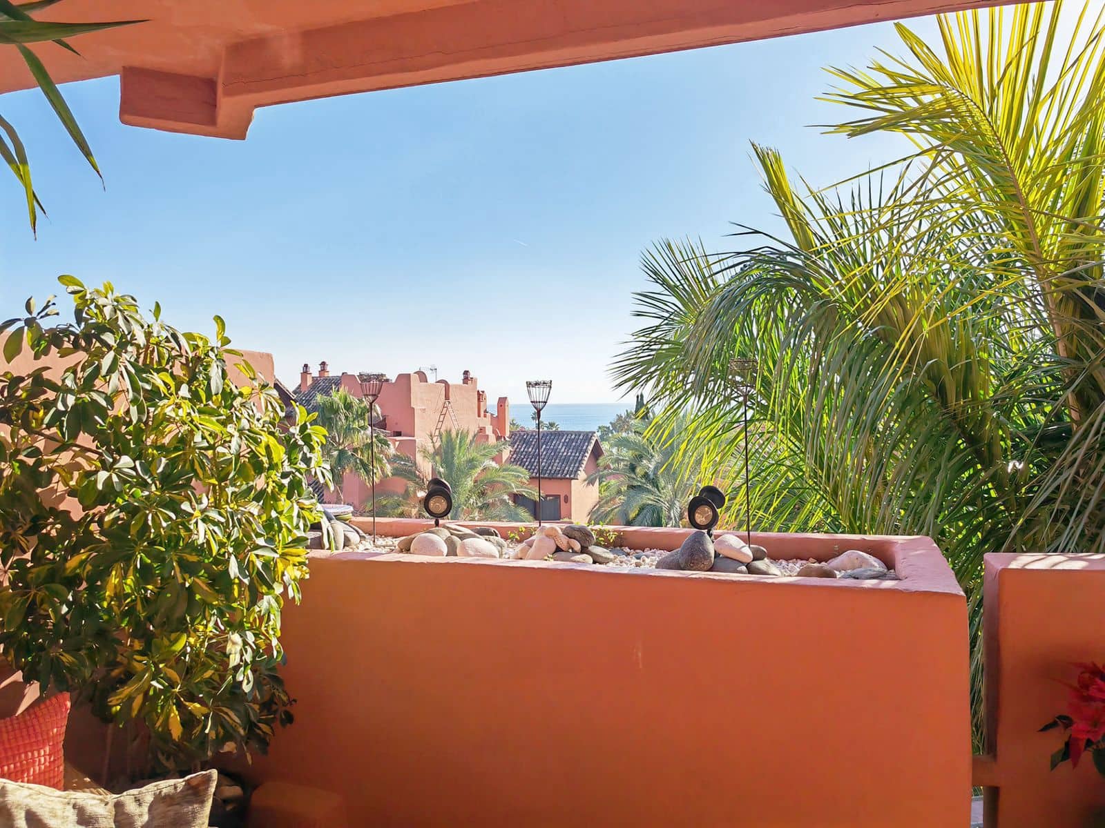 2 slaapkamer Appartement te koop in Estepona met zwembad garage - € 465.000 (Ref: 8469414)