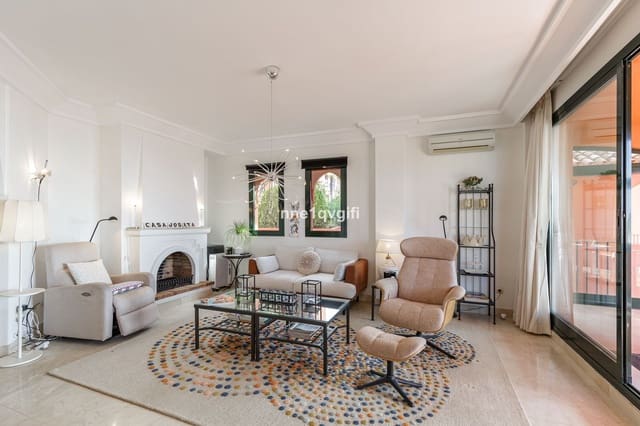 3 slaapkamer Penthouse te koop in Calahonda, Mijas met zwembad garage - € 494.000 (Ref: 8469511)