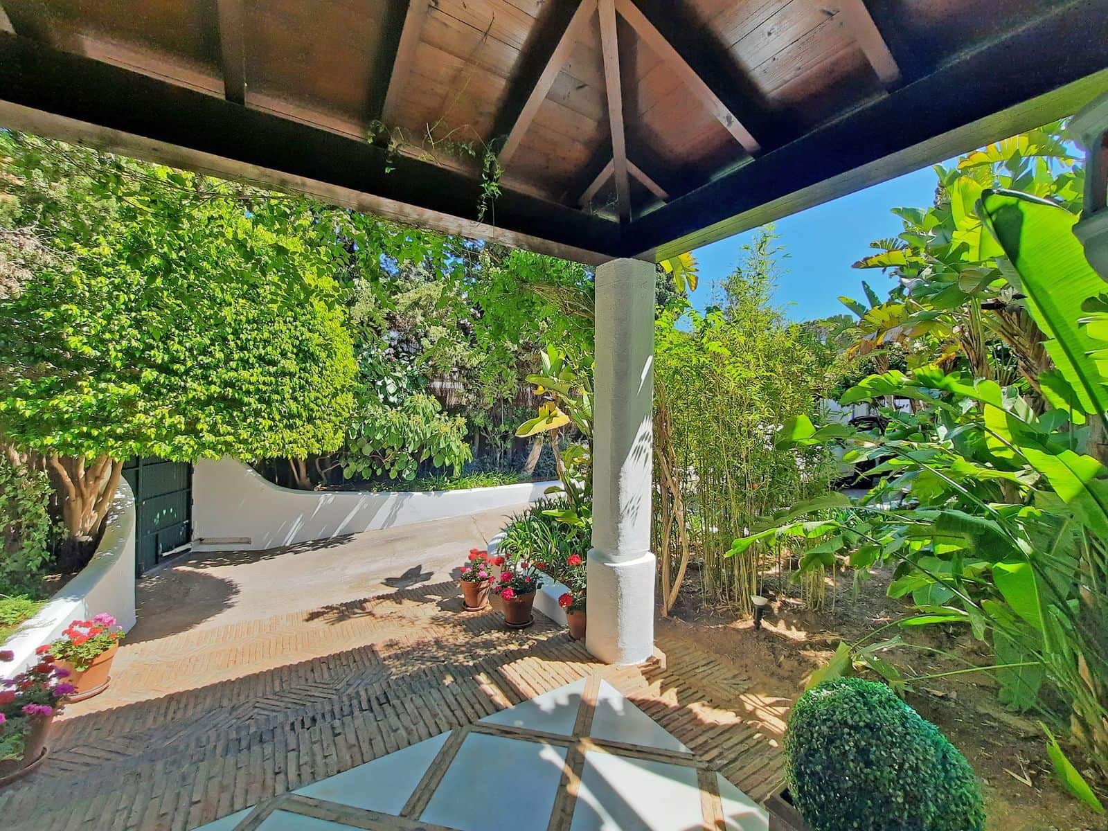 7 soveværelse Villa til salg i Calahonda med swimmingpool garage - € 2.350.000 (Ref: 8471220)