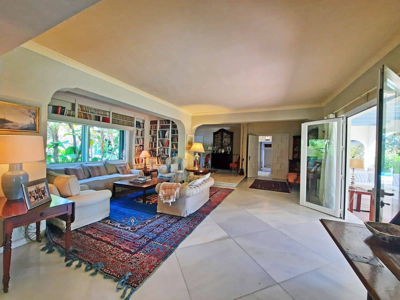 7 soveværelse Villa til salg i Calahonda med swimmingpool garage - € 2.350.000 (Ref: 8471220)