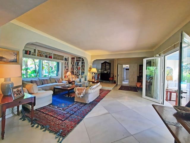 7 soverom Villa til salgs i Calahonda, Mijas med svømmebasseng garasje - € 2 350 000 (Ref: 8471220)