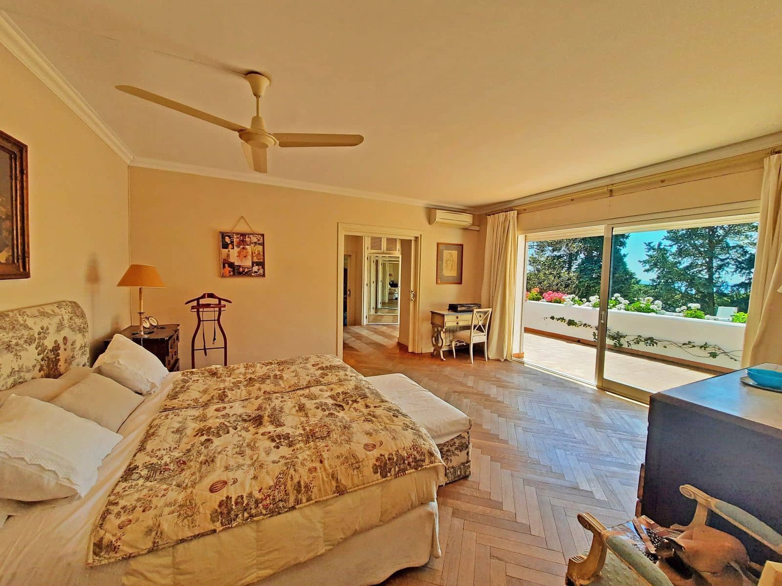 7 soveværelse Villa til salg i Calahonda med swimmingpool garage - € 2.350.000 (Ref: 8471220)