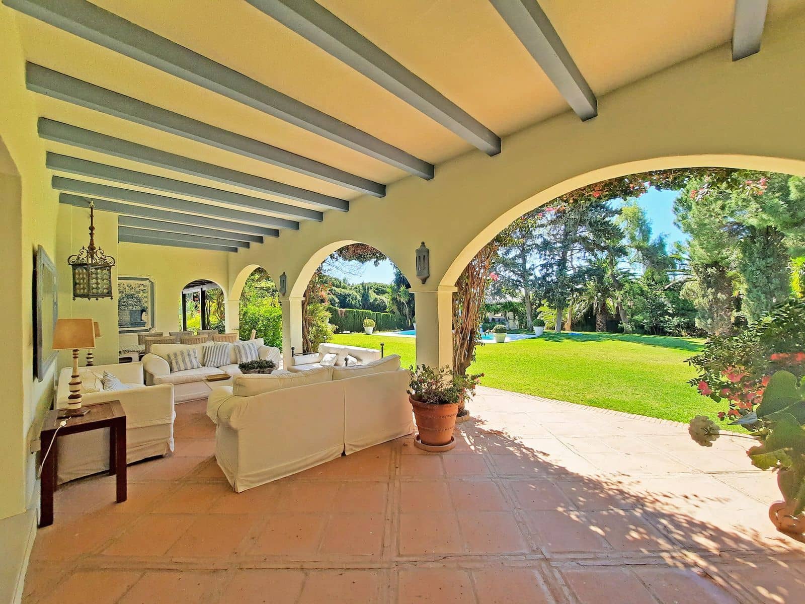 7 soveværelse Villa til salg i Calahonda med swimmingpool garage - € 2.350.000 (Ref: 8471220)