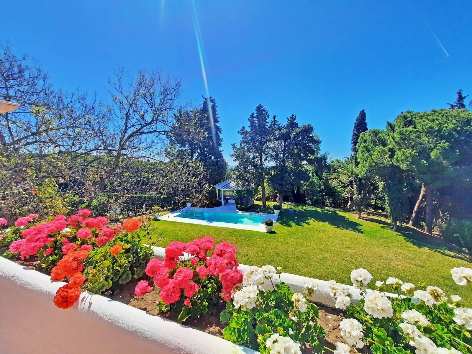 7 soveværelse Villa til salg i Calahonda med swimmingpool garage - € 2.350.000 (Ref: 8471220)