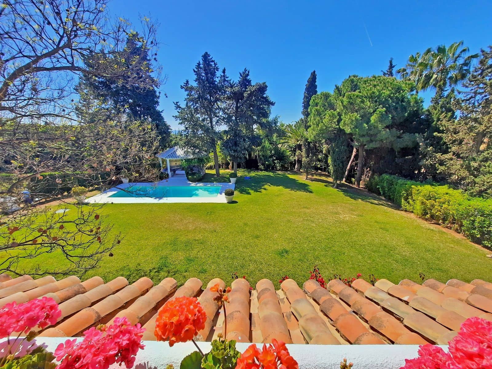 7 soveværelse Villa til salg i Calahonda med swimmingpool garage - € 2.350.000 (Ref: 8471220)