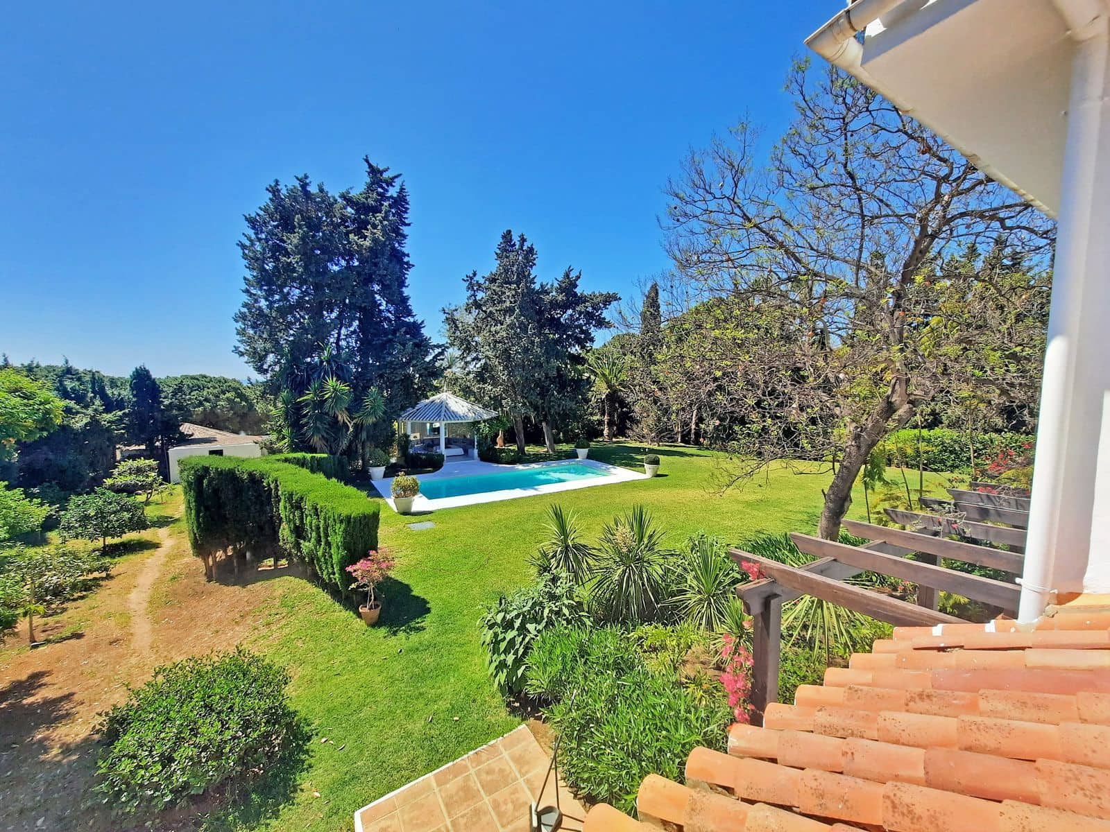 7 soveværelse Villa til salg i Calahonda med swimmingpool garage - € 2.350.000 (Ref: 8471220)