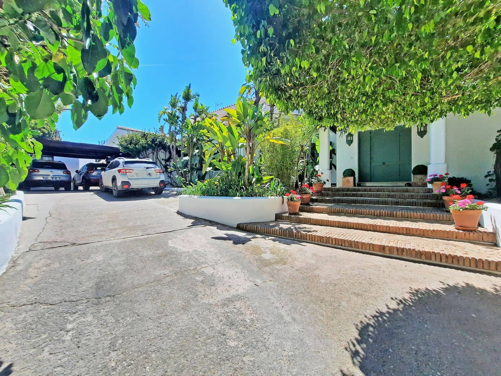 7 soveværelse Villa til salg i Calahonda med swimmingpool garage - € 2.350.000 (Ref: 8471220)