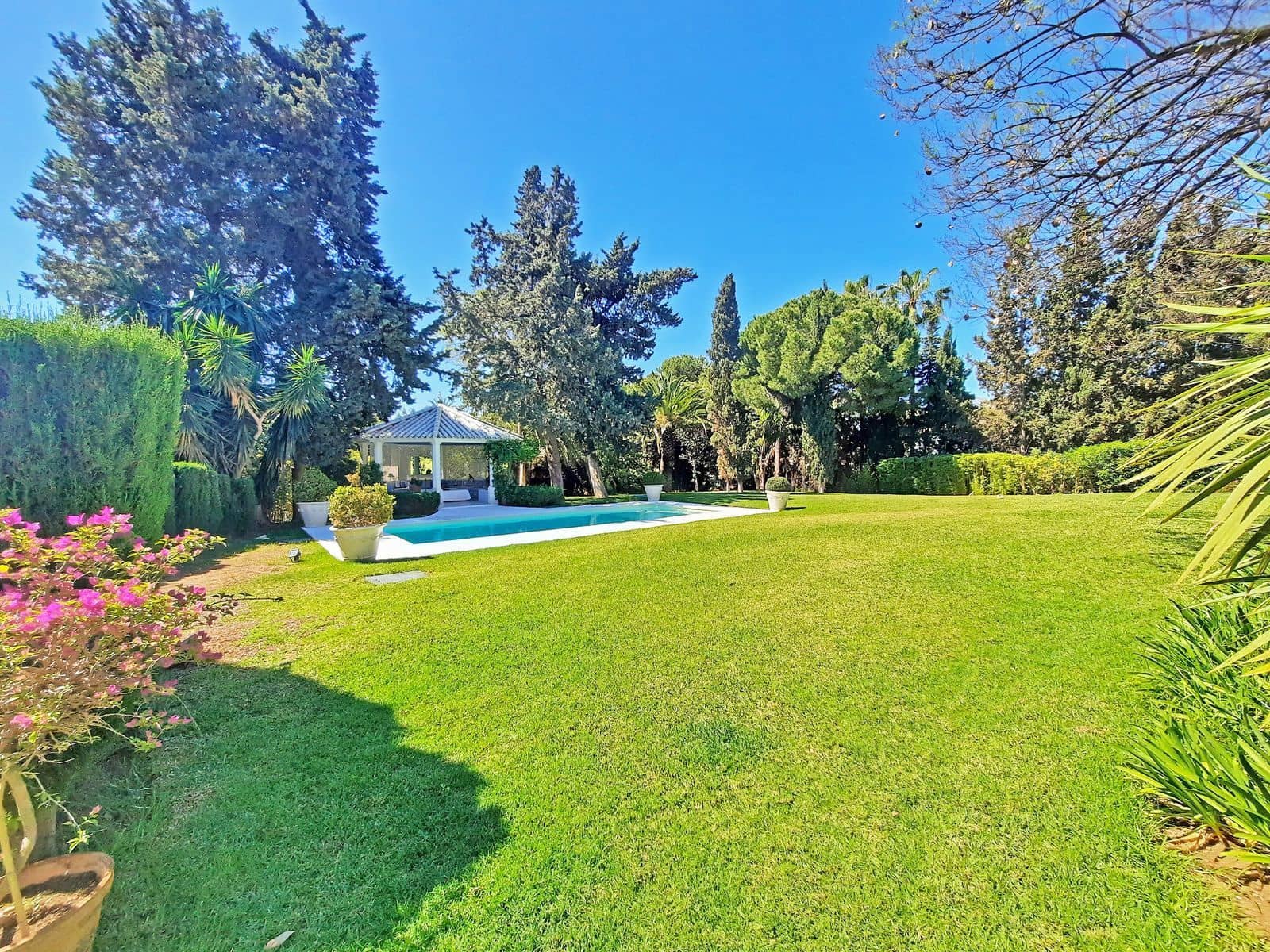 7 soveværelse Villa til salg i Calahonda med swimmingpool garage - € 2.350.000 (Ref: 8471220)