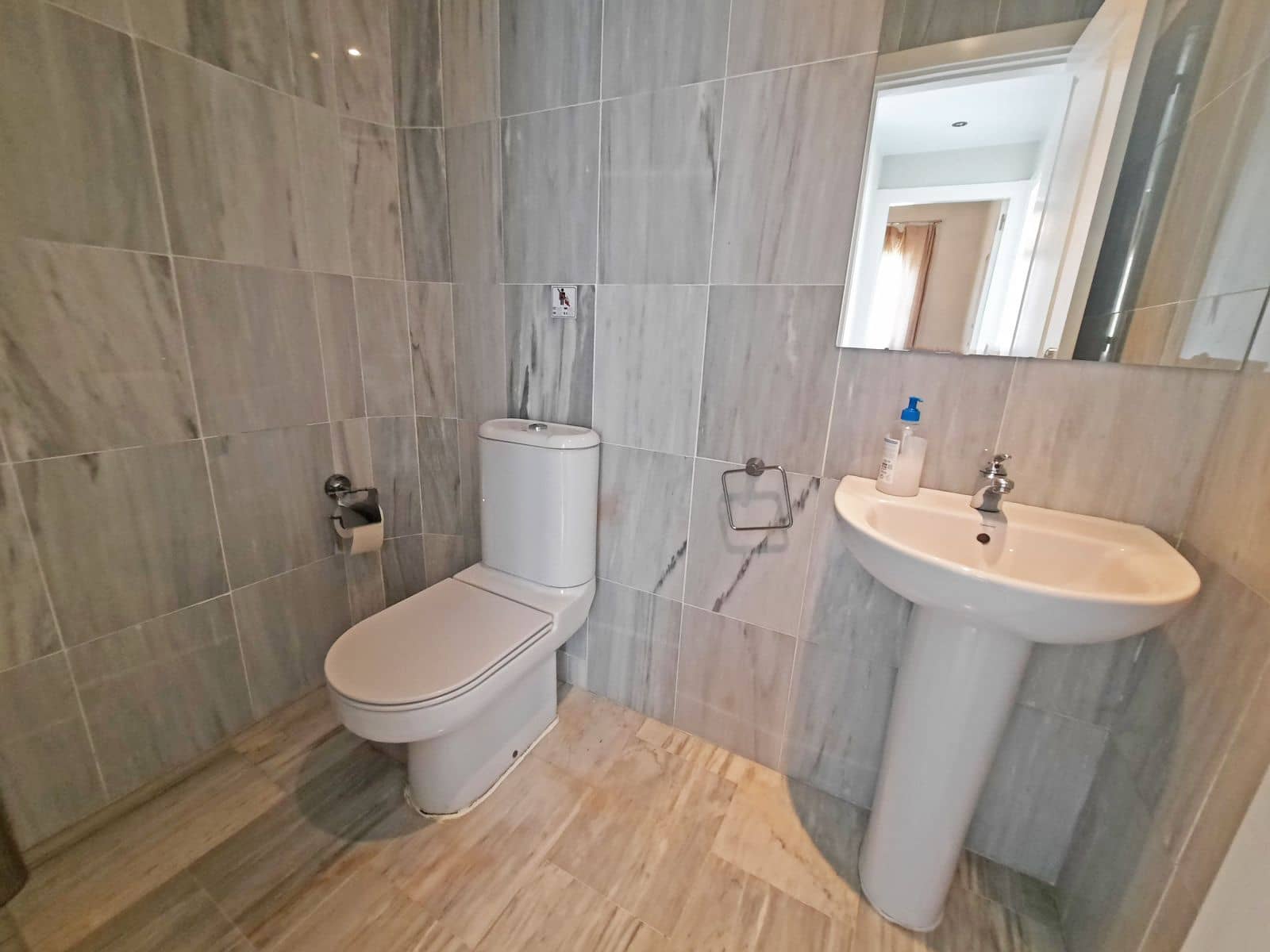 4 soveværelse Penthouse til salg i Cabopino med swimmingpool garage - € 785.000 (Ref: 8471223)