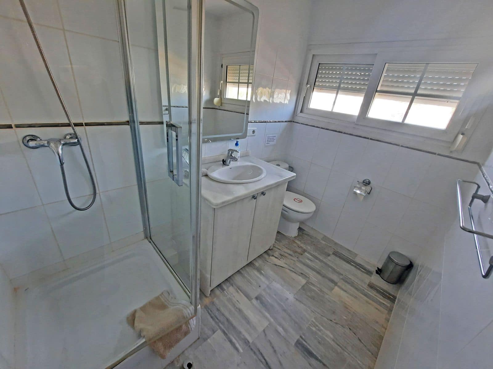 4 soveværelse Penthouse til salg i Cabopino med swimmingpool garage - € 785.000 (Ref: 8471223)