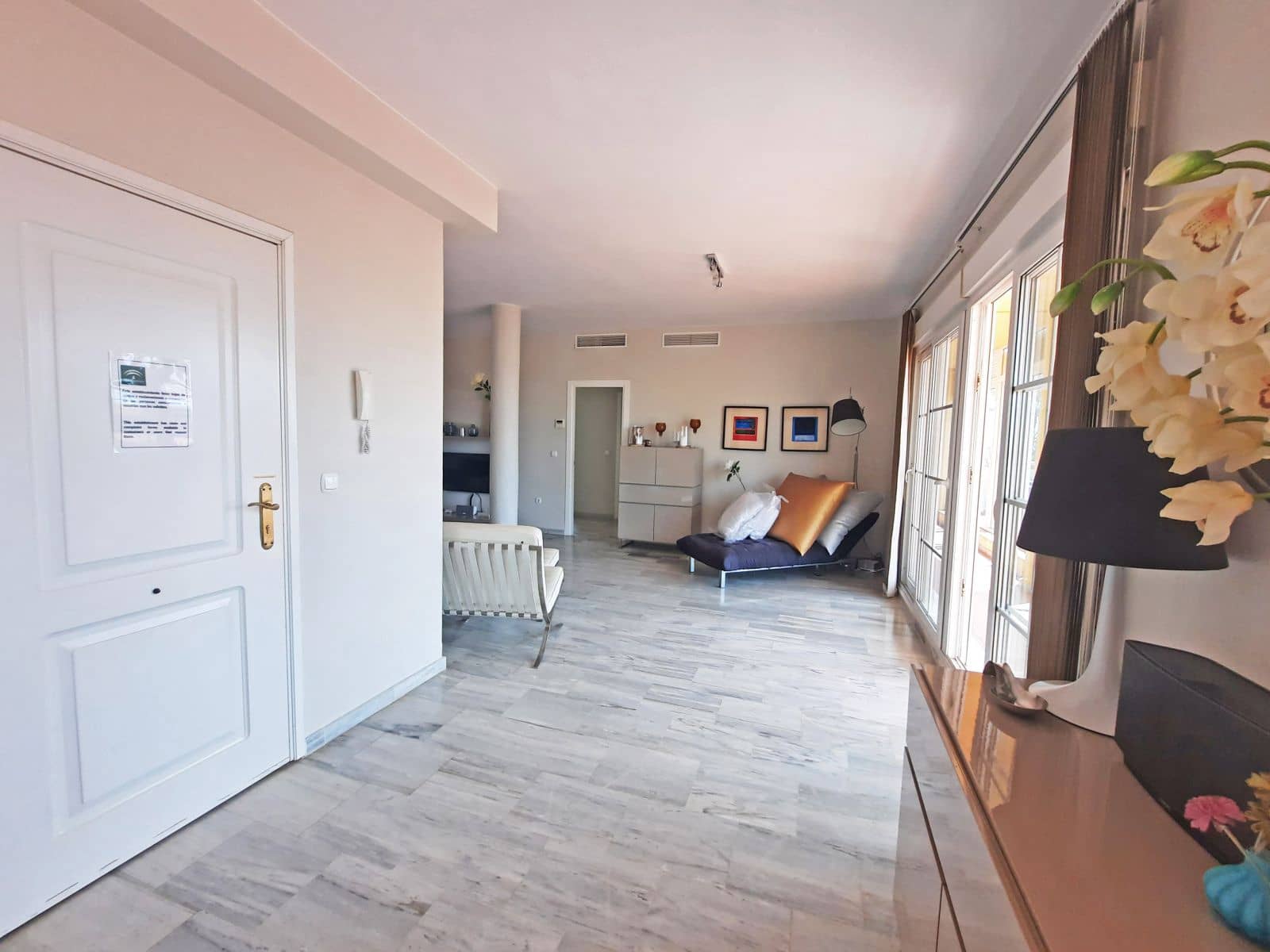 4 soveværelse Penthouse til salg i Cabopino med swimmingpool garage - € 785.000 (Ref: 8471223)