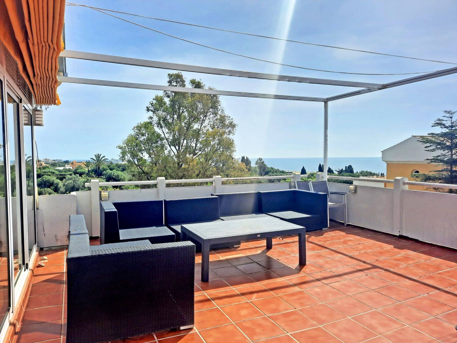 4 soveværelse Penthouse til salg i Cabopino med swimmingpool garage - € 785.000 (Ref: 8471223)