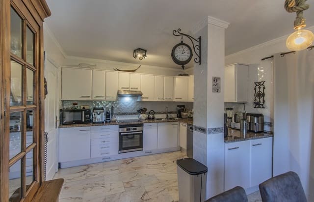 3 soveværelse Lejlighed til salg i Calahonda, Mijas med swimmingpool garage - € 435.000 (Ref: 8474407)