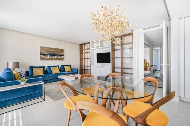 3 soverom Strandleiligheter til salgs i Estepona med svømmebasseng garasje - € 1 160 000 (Ref: 8475501)