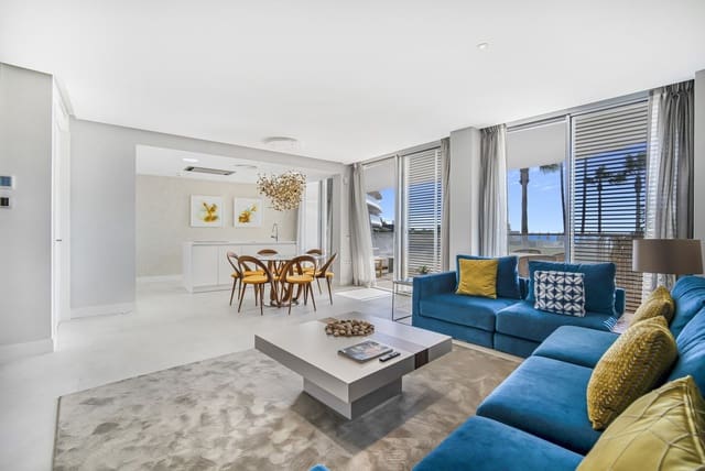 3 soverom Strandleiligheter til salgs i Estepona med svømmebasseng garasje - € 1 160 000 (Ref: 8475501)