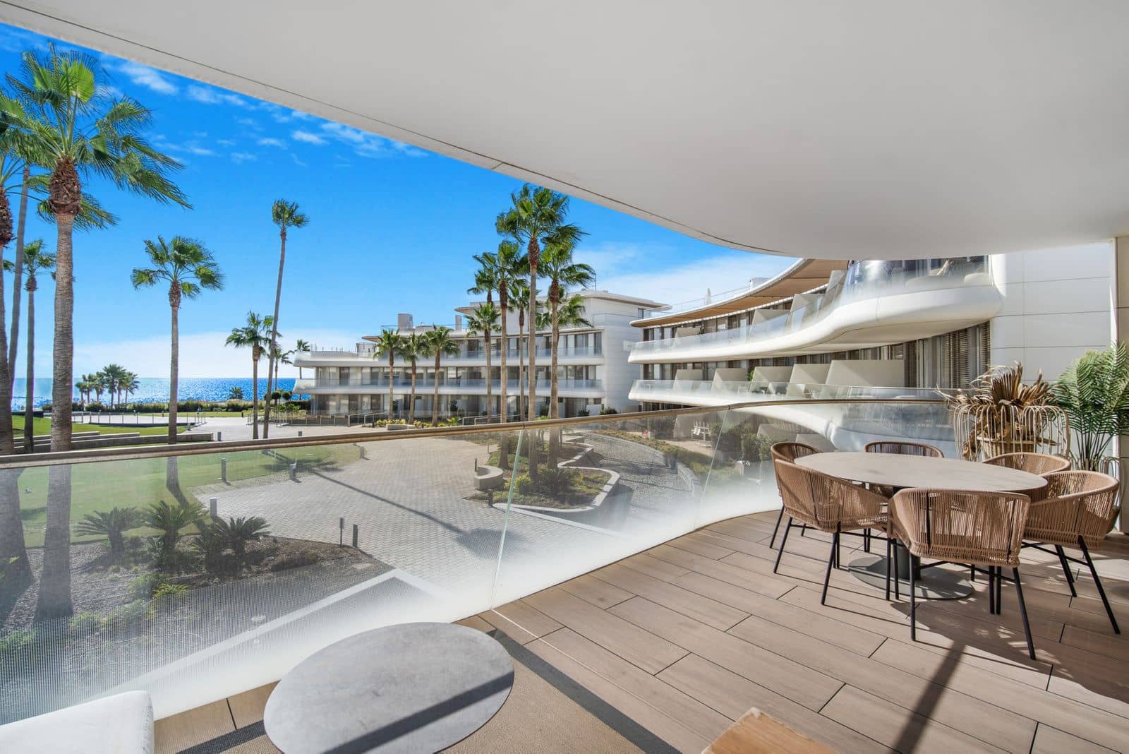 3 chambre Appartement de Plage à vendre à Estepona avec piscine garage - 1 160 000 € (Ref: 8475501)