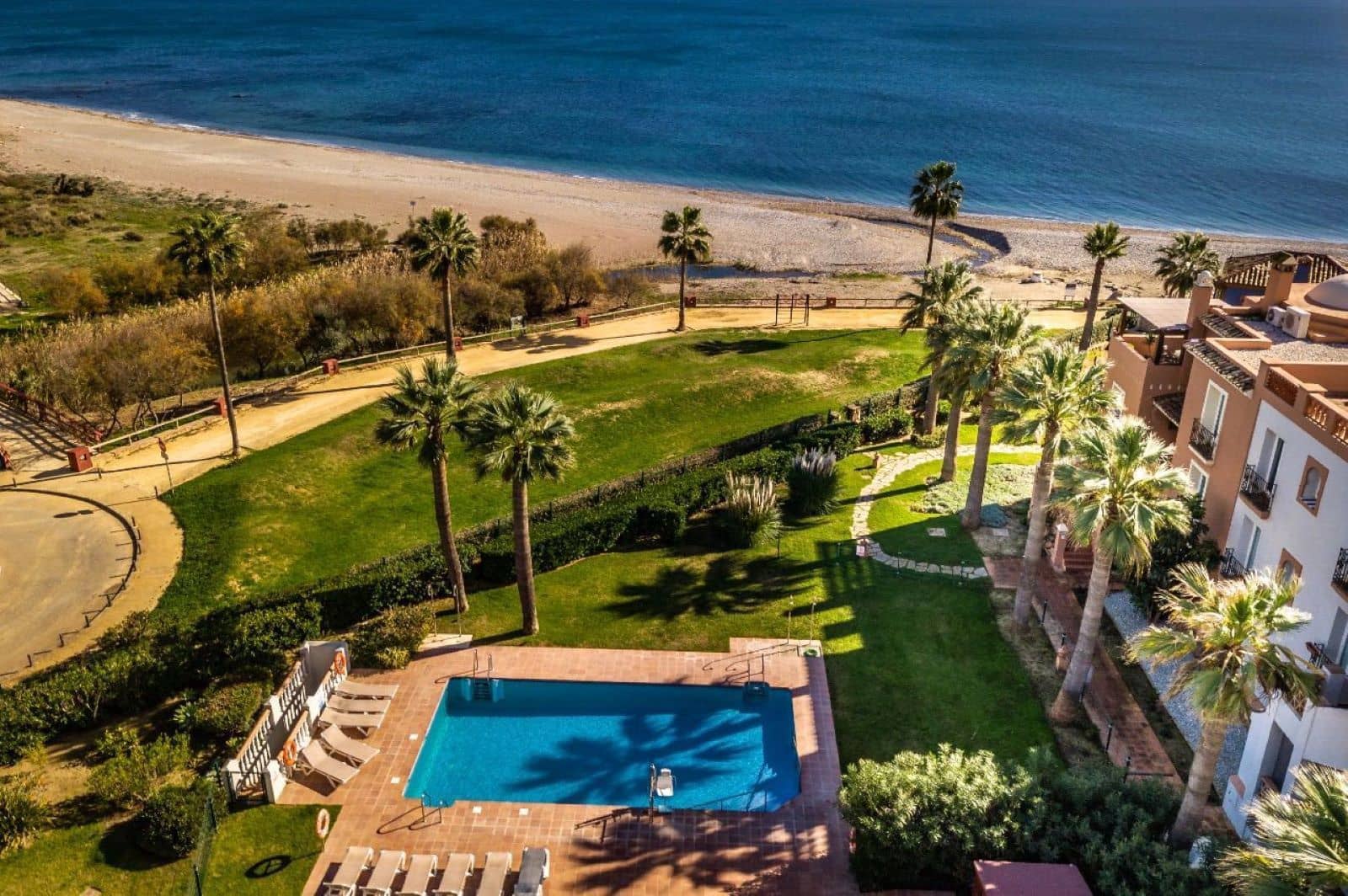 3 soveværelse Strandlejlighed til salg i Casares med swimmingpool garage - € 595.000 (Ref: 8475502)