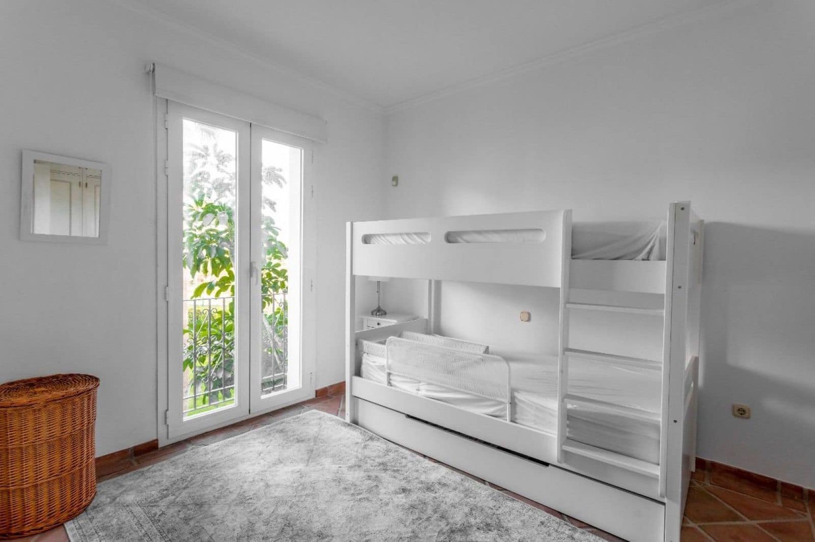 3 soveværelse Strandlejlighed til salg i Casares med swimmingpool garage - € 595.000 (Ref: 8475502)