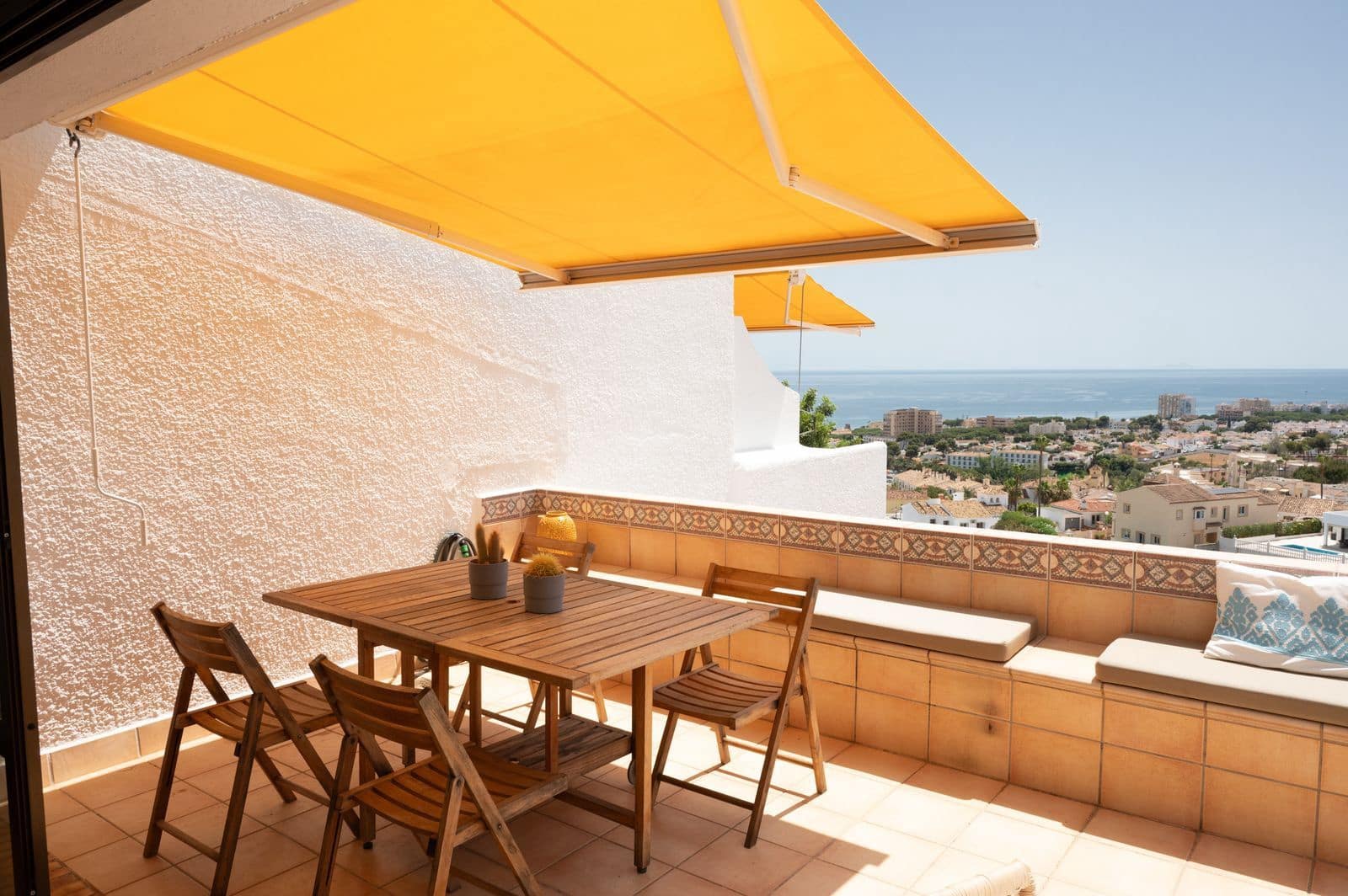 2 soverom Leilighet til salgs i Riviera del Sol med svømmebasseng garasje - € 475 000 (Ref: 8484095)